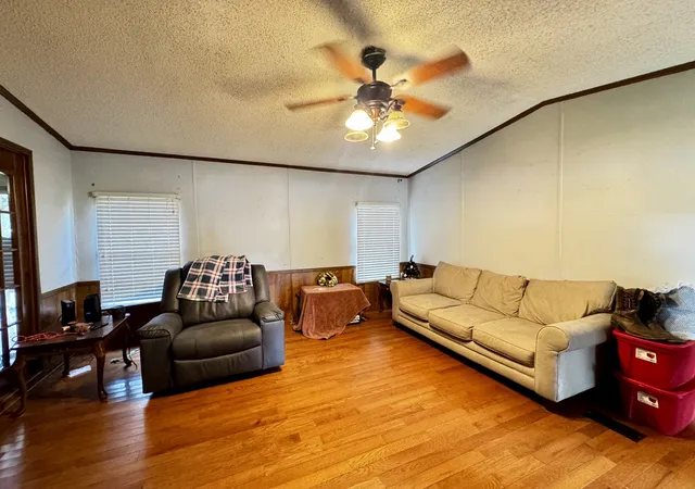 Photo 2 of Manufactured home for sale at 1542 Gainesboro Grade, Cookeville, TN 38501 | MLS# 3540354 | Listing updated on 2026-09-03