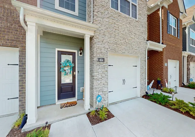 Photo 3 of Townhouse for sale at 464 Augustine Dr, Lebanon, TN 37087 | MLS# 3596205 | Listing updated on 2026-09-19