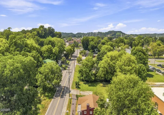 Photo 2 of Sale Pending at 416 Eastgate Rd, Sevierville, TN 37862 | MLS# 3540358 | Listing updated on 2026-09-19