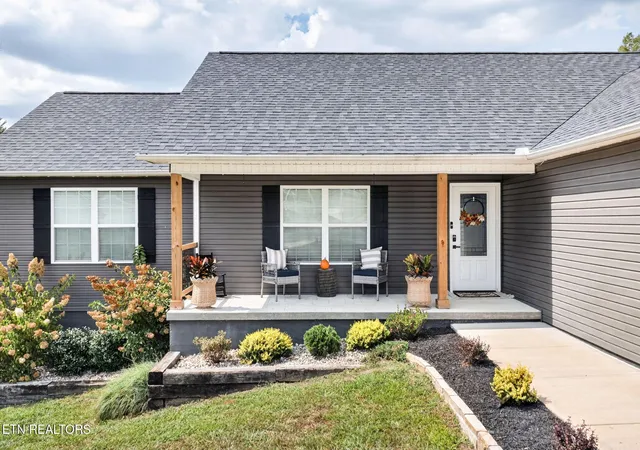 Photo 3 of Single family home for sale at 60 Capitol Dr, Crossville, TN 38555 | MLS# 3540379 | Listing updated on 2026-09-03