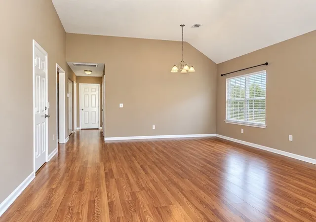 Photo 4 of Single family home for sale at 551 Albion Cir, Gallatin, TN 37066 | MLS# 3545717 | Listing updated on 2026-09-18