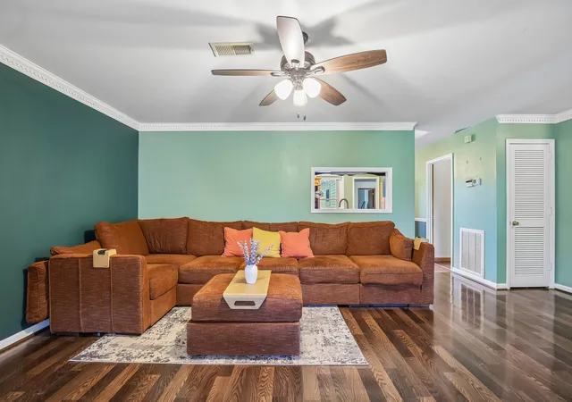 Photo 3 of Single family home for sale at 4413 Falling Leaf Ln, Nashville, TN 37207 | MLS# 3541454 | Listing updated on 2026-09-13