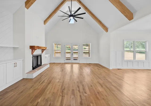 Photo 4 of Single family home for sale at 1912 Muddy Branch Rd, Clarksville, TN 37043 | MLS# 3594112 | Listing updated on 2026-10-07