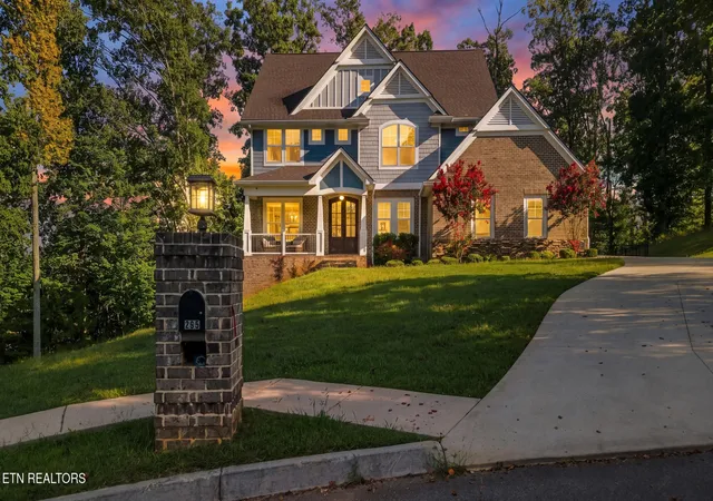 Photo 2 of Single family home for sale at 295 Wedgewood Dr, Lenoir City, TN 37772 | MLS# 3541019 | Listing updated on 2026-10-08