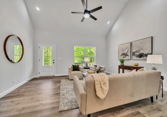 Photo 4 of Single family home for sale at 317 Lewis Holw Rd, Dickson, TN 37055 | MLS# 3541174 | Listing updated on 2026-09-03