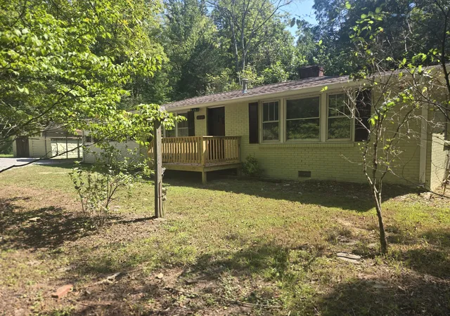 Photo 2 of Single family home for sale at 6061 Us Hwy 70 E, Mc Ewen, TN 37101 | MLS# 3541169 | Listing updated on 2026-09-03