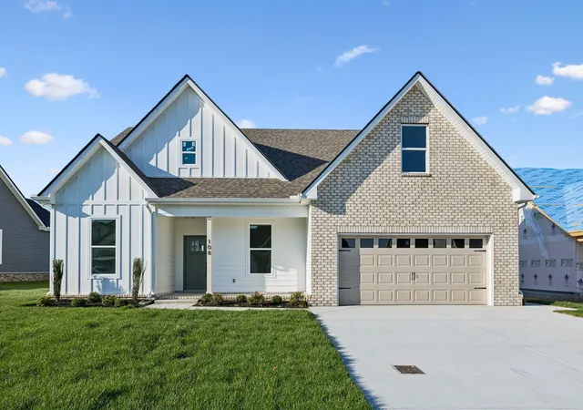 Photo 1 of Single family home for sale at 108 Lookout Dr, Winchester, TN 37398 | MLS# 3541127 | Listing updated on 2026-09-03