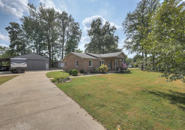 Photo 2 of Single family home for sale at 105 Hood Trl, Portland, TN 37148 | MLS# 3546302 | Listing updated on 2026-09-20