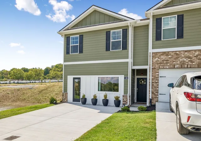 Photo 1 of Townhouse for sale at 519 Mound Rd, La Vergne, TN 37086 | MLS# 3541188 | Listing updated on 2026-09-30