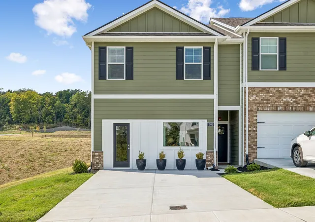 Photo 2 of Townhouse for sale at 519 Mound Rd, La Vergne, TN 37086 | MLS# 3541188 | Listing updated on 2026-09-30