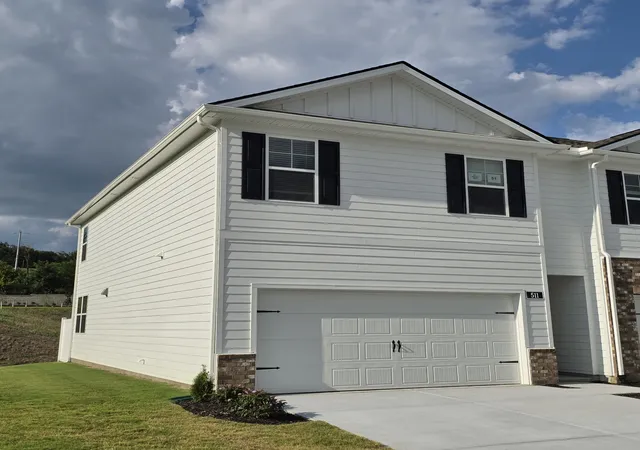 Photo 1 of Townhouse for sale at 511 Mound Rd, La Vergne, TN 37086 | MLS# 3541198 | Listing updated on 2026-10-07