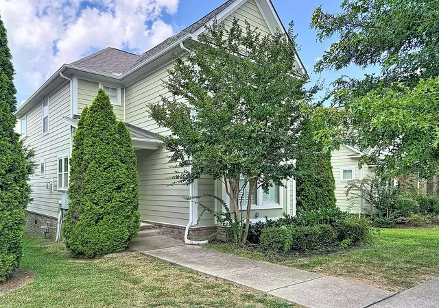 Photo 2 of Single family home for sale at 2776 Americus Dr, Thompsons Station, TN 37179 | MLS# 3541223 | Listing updated on 2026-09-03