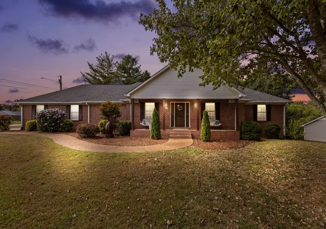 Photo 1 of Single family home for sale at 1508 Creekstone Dr, Columbia, TN 38401 | MLS# 3545781 | Listing updated on 2026-09-13