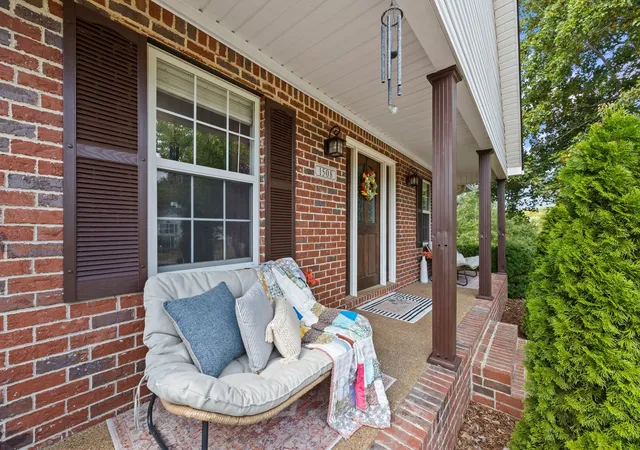 Photo 4 of Single family home for sale at 1508 Creekstone Dr, Columbia, TN 38401 | MLS# 3545781 | Listing updated on 2026-09-13