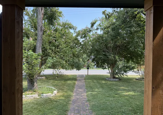 Photo 3 of Single family home for sale at 1606 Stratford Ave, Nashville, TN 37216 | MLS# 3541402 | Listing updated on 2026-09-08