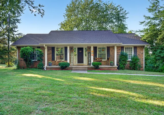 Photo 2 of Single family home for sale at 937 Needmore Rd, Clarksville, TN 37040 | MLS# 3542037 | Listing updated on 2026-09-05