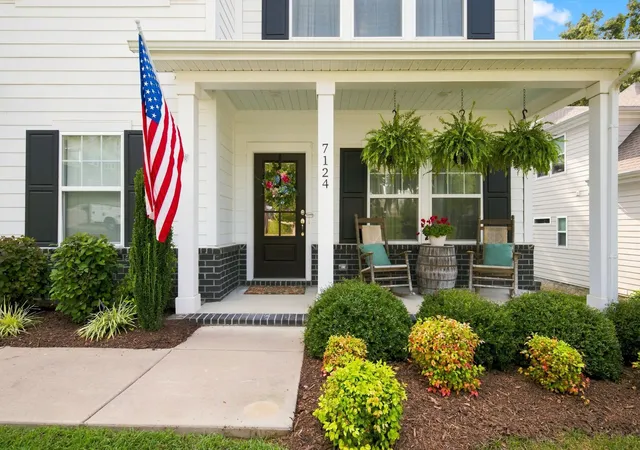 Photo 2 of Single family home for sale at 7124 Pepper Tree Cir, Fairview, TN 37062 | MLS# 3541324 | Listing updated on 2026-10-04