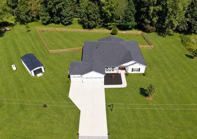 Photo 2 of Single family home for sale at 34516 Buckner Hills Rd, Bon Aqua, TN 37025 | MLS# 3542767 | Listing updated on 2026-09-14