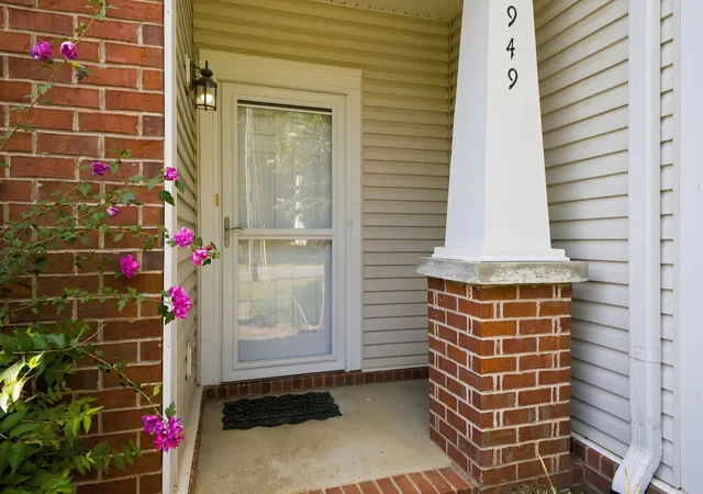 Photo 3 of Townhouse for sale at 949 Seven Oaks Blvd, Smyrna, TN 37167 | MLS# 3541286 | Listing updated on 2026-09-04
