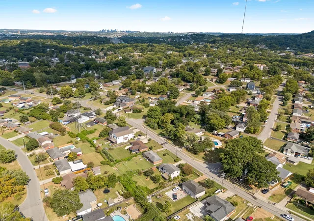 Photo 23 of Single family home for sale at 437 Annex Ave, Nashville, TN 37209 | MLS# 3541460 | Listing updated on 2026-10-05