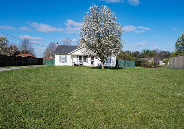Photo 3 of Single family home for sale at 107 Antler Dr, Murfreesboro, TN 37130 | MLS# 3542518 | Listing updated on 2026-09-05