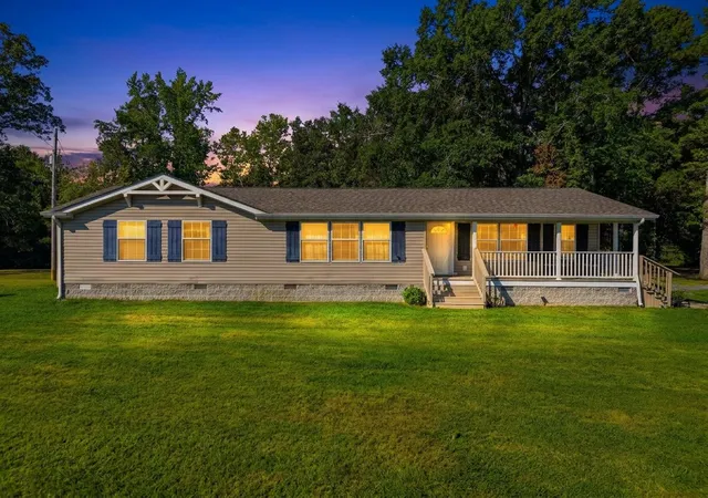 Photo 2 of Manufactured home for sale at 2133 Charles Rd, Decatur, TN 37322 | MLS# 3541327 | Listing updated on 2026-09-30