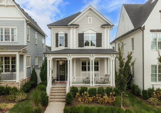 Photo 1 of Single family home for sale at 1043 Southbrooke Blvd, Franklin, TN 37064 | MLS# 3545968 | Listing updated on 2026-10-02