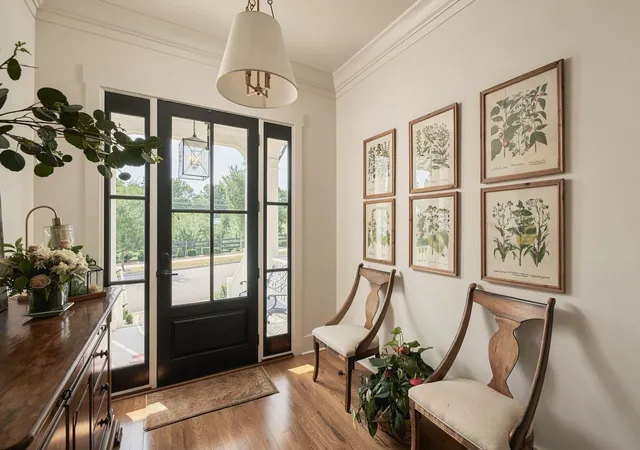 Photo 2 of Single family home for sale at 1043 Southbrooke Blvd, Franklin, TN 37064 | MLS# 3545968 | Listing updated on 2026-10-02