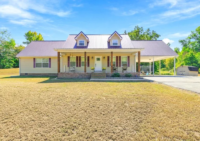 Photo 4 of Single family home for sale at 102 Henry Sharp Rd, Hohenwald, TN 38462 | MLS# 3543071 | Listing updated on 2026-10-06