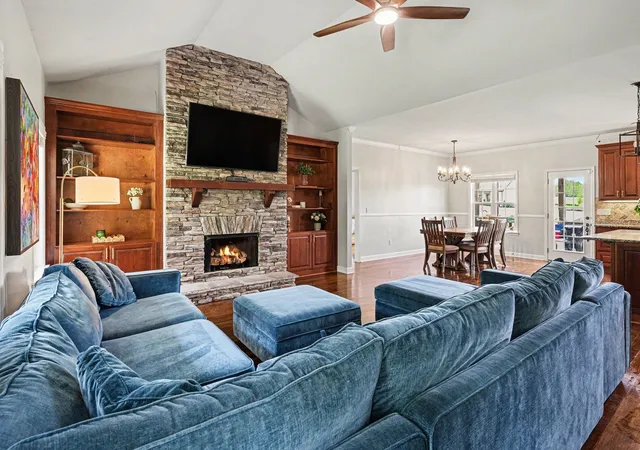 Photo 4 of Single family home for sale at 948 Goslin Branch Rd, Burns, TN 37029 | MLS# 3542706 | Listing updated on 2026-09-29