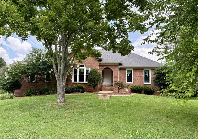 Photo 1 of Single family home for sale at 228 Cambridge Pl, Franklin, TN 37067 | MLS# 3541407 | Listing updated on 2026-09-04