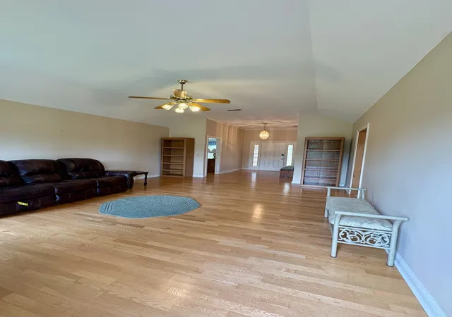 Photo 3 of Single family home for sale at 228 Cambridge Pl, Franklin, TN 37067 | MLS# 3541407 | Listing updated on 2026-09-04