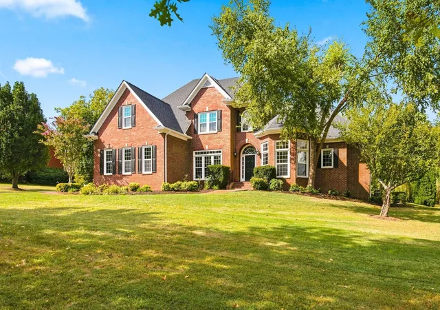 Photo 2 of Single family home for sale at 9236 Prestmoor Pl, Brentwood, TN 37027 | MLS# 3546193 | Listing updated on 2026-10-01