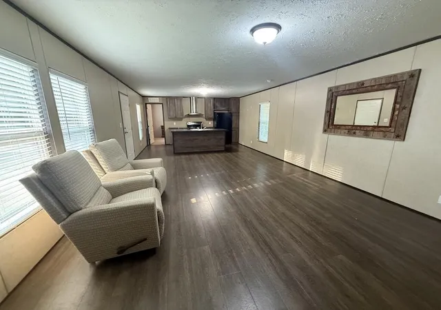 Photo 3 of Manufactured home for sale at 36 Green Ln, Paris, TN 38242 | MLS# 3541438 | Listing updated on 2026-09-04