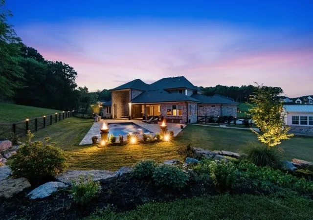 Photo 1 of Single family home for sale at 7209 Bonterra Ct, Franklin, TN 37064 | MLS# 3547910 | Listing updated on 2026-10-06