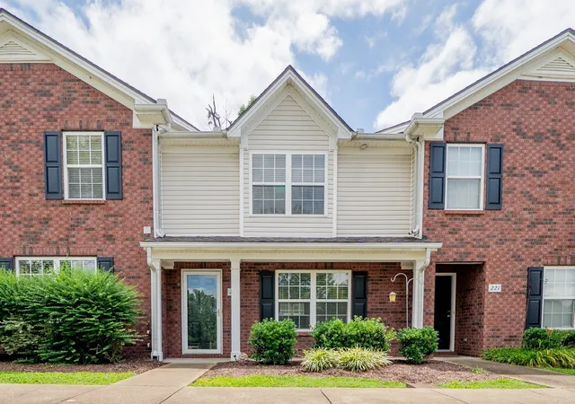 Townhouse for sale at 223 Buck Run Dr, Nashville, TN 37214 | MLS# 3544268