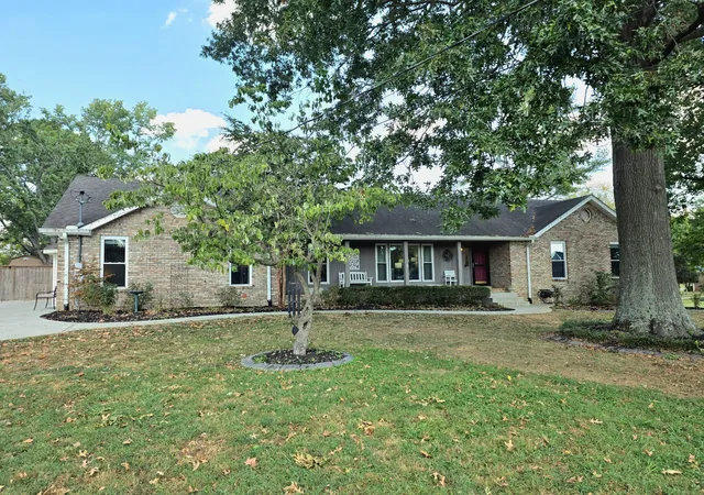 Single family home for sale at 153 Bradwood Dr, Gallatin, TN 37066 | MLS# 3596193