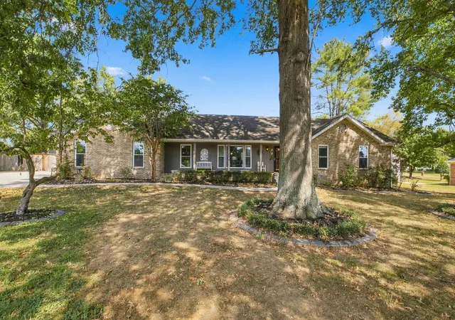 Single family home for sale at 153 Bradwood Dr, Gallatin, TN 37066 | MLS# 3596193