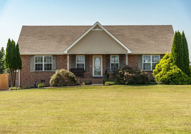 Photo 3 of Single family home for sale at 1008 Spire Way Dr, Castalian Springs, TN 37031 | MLS# 3541566 | Listing updated on 2026-09-04