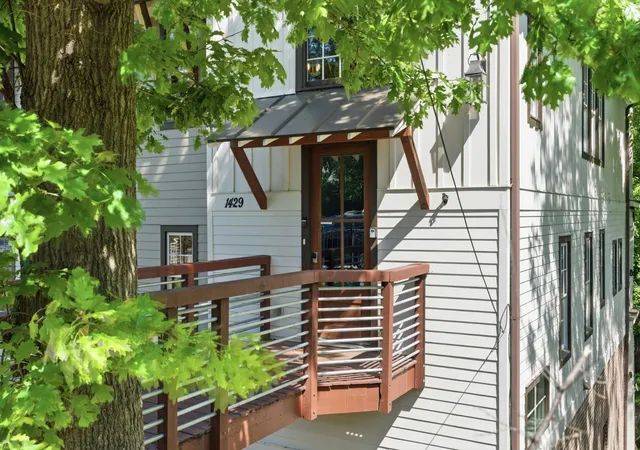 Photo 3 of Townhouse for sale at 1429 Shelby Ave, Nashville, TN 37206 | MLS# 3542985 | Listing updated on 2026-09-07