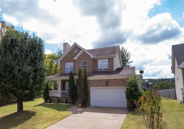 Photo 1 of Single family home for sale at 102 Braxton Park Ln, Goodlettsville, TN 37072 | MLS# 3546264 | Listing updated on 2026-10-03
