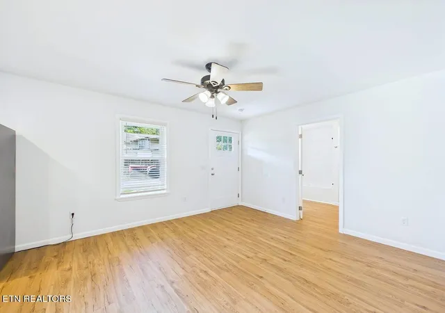 Photo 4 of Single family home for sale at 23 E Martin St, Englewood, TN 37329 | MLS# 3541571 | Listing updated on 2026-09-30