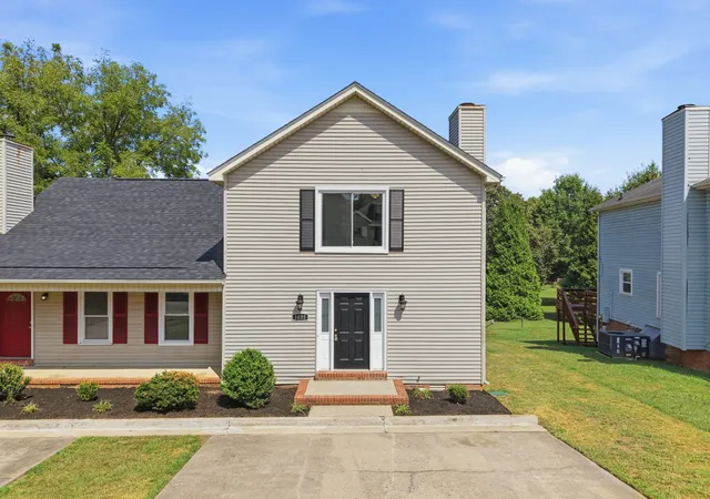 Photo 1 of Townhouse for sale at 1035 Silver Point Dr, Murfreesboro, TN 37130 | MLS# 3542012 | Listing updated on 2026-09-18