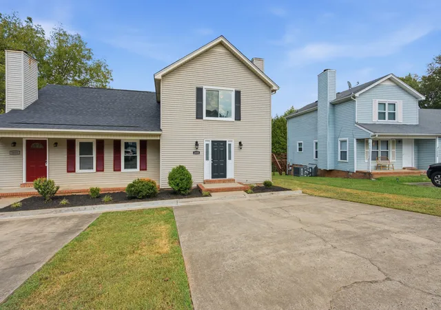 Photo 3 of Townhouse for sale at 1035 Silver Point Dr, Murfreesboro, TN 37130 | MLS# 3542012 | Listing updated on 2026-09-18