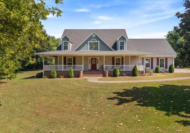Photo 3 of Single family home for sale at 137 Shapiro Trl, Columbia, TN 38401 | MLS# 3592018 | Listing updated on 2026-09-19