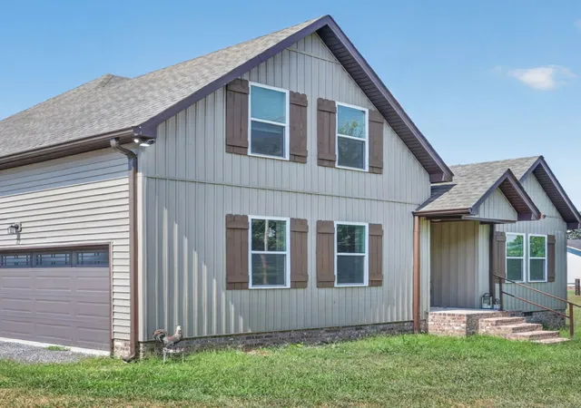 Single family home for sale at 234 Horton Ln, Lafayette, TN 37083 | MLS# 3542715