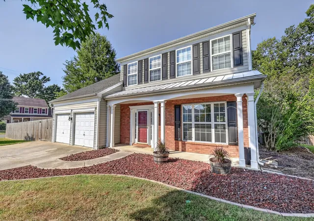 Photo 3 of Single family home for sale at 1690 Eagle Tr Dr, Mount Juliet, TN 37122 | MLS# 3542771 | Listing updated on 2026-09-14