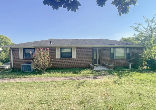 Single family home for sale at 925 Allen Rd, Nashville, TN 37214 | MLS# 3592877
