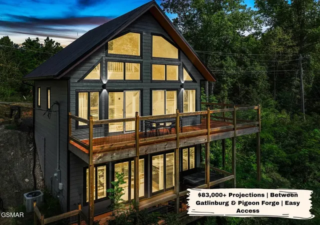 Single family home for sale at 303 Beech Ridge Ln, Gatlinburg, TN 37738 | MLS# 3544633