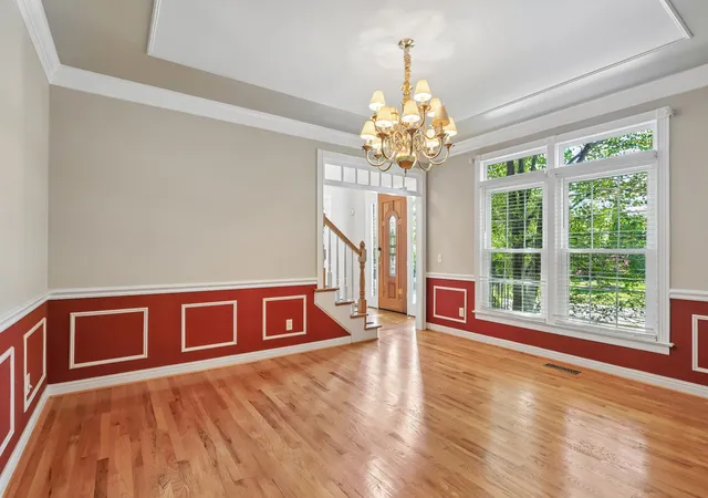Photo 3 of Single family home for sale at 129 Pembroke Dr, Hendersonville, TN 37075 | MLS# 3542358 | Listing updated on 2026-09-16